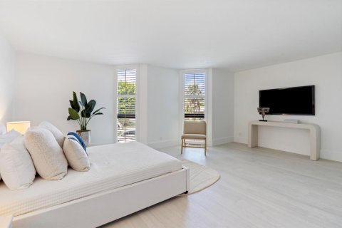 Adosado en venta en Fort Lauderdale, Florida, 2 dormitorios, 176.89 m2 № 2146608 - foto 24