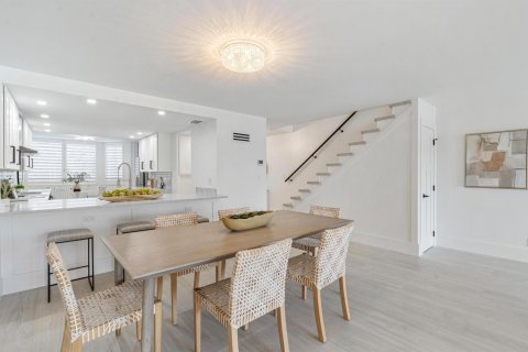 Adosado en venta en Fort Lauderdale, Florida, 2 dormitorios, 176.89 m2 № 2146608 - foto 18