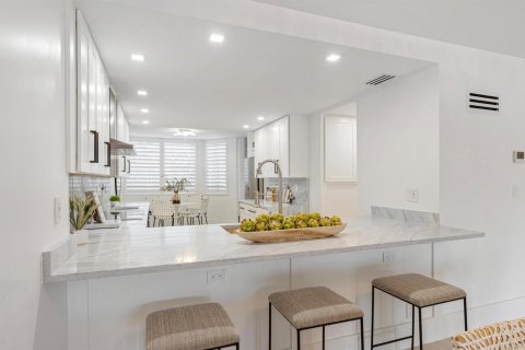 Adosado en venta en Fort Lauderdale, Florida, 2 dormitorios, 176.89 m2 № 2146608 - foto 12