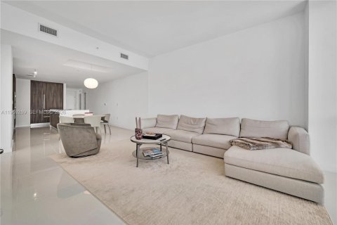 Снять в аренду квартиру в Майами, Флорида 4 спальни, 204.76м2, № 2030174 - фото 5