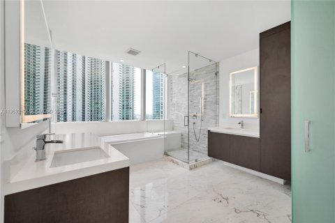 Снять в аренду квартиру в Майами, Флорида 4 спальни, 204.76м2, № 2030174 - фото 25