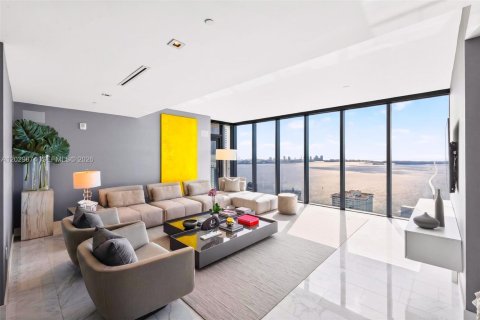 Copropriété à vendre à Miami, Floride: 3 chambres, 286.42 m2 № 2257922 - photo 9