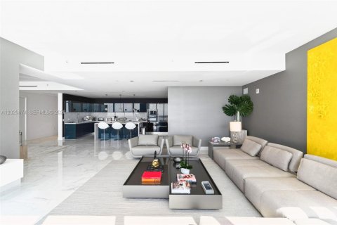 Copropriété à vendre à Miami, Floride: 3 chambres, 286.42 m2 № 2257922 - photo 8