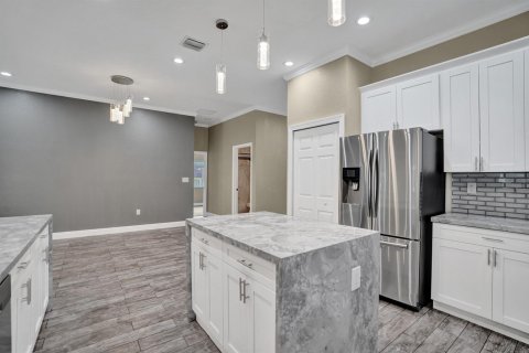 Villa ou maison à vendre à Pompano Beach, Floride: 4 chambres, 184.04 m2 № 2087432 - photo 11