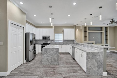 Villa ou maison à vendre à Pompano Beach, Floride: 4 chambres, 184.04 m2 № 2087432 - photo 8