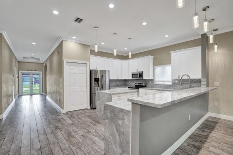 Villa ou maison à vendre à Pompano Beach, Floride: 4 chambres, 184.04 m2 № 2087432 - photo 7