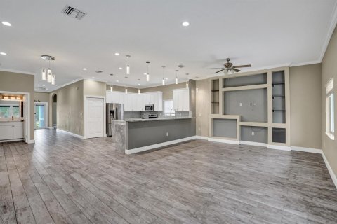 Villa ou maison à vendre à Pompano Beach, Floride: 4 chambres, 184.04 m2 № 2087432 - photo 6