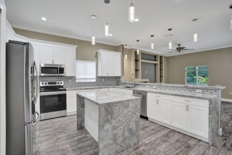 Villa ou maison à vendre à Pompano Beach, Floride: 4 chambres, 184.04 m2 № 2087432 - photo 9