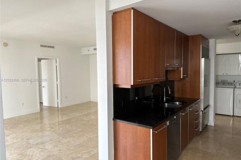 Купить кондоминиум в Майами, Флорида 2 спальни, 139.82м2, № 2145913 - фото 11