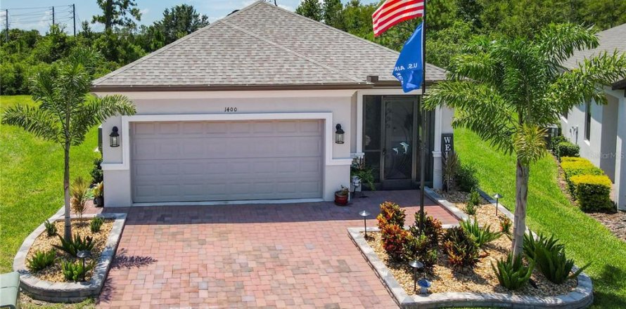 Villa ou maison à Kissimmee, Floride 3 chambres, 160.07 m2 № 1876745