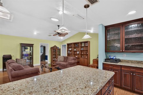 Купить виллу или дом в Мелроз, Флорида 3 комнаты, 287.35м2, № 2416605 - фото 23