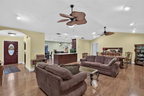 Купить виллу или дом в Мелроз, Флорида 3 комнаты, 287.35м2, № 2416605 - фото 18