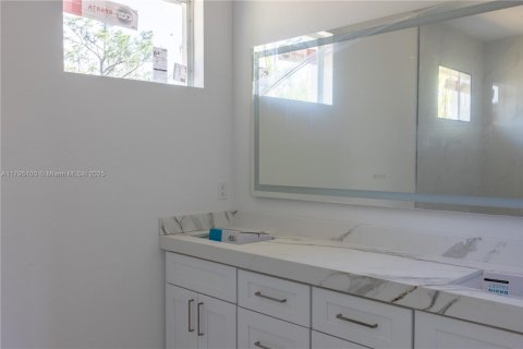 Casa en venta en Lehigh Acres, Florida, 3 dormitorios № 1860830 - foto 20