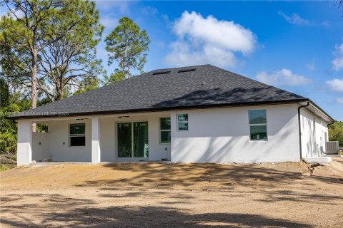 Casa en venta en Lehigh Acres, Florida, 3 dormitorios № 1860830 - foto 10