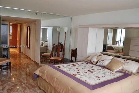 Condominio en venta en Miami, Florida, 2 dormitorios, 159.51 m2 № 2034235 - foto 26