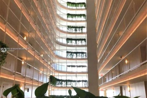 Condominio en venta en Miami, Florida, 2 dormitorios, 159.51 m2 № 2034235 - foto 19