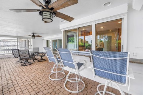 Villa ou maison à louer à Tierra Verde, Floride: 3 chambres, 161.84 m2 № 2425399 - photo 18