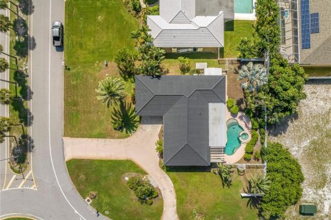 Villa ou maison à louer à Tierra Verde, Floride: 3 chambres, 161.84 m2 № 2425399 - photo 3
