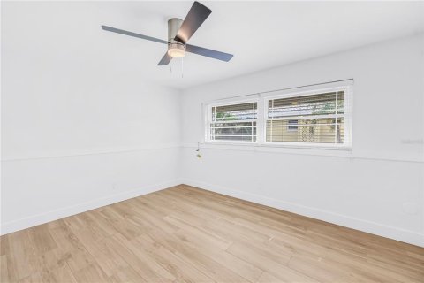 Villa ou maison à louer à Tierra Verde, Floride: 3 chambres, 161.84 m2 № 2425399 - photo 19