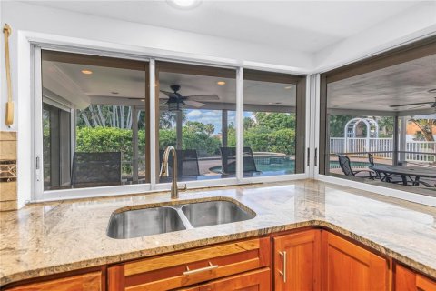 Villa ou maison à louer à Tierra Verde, Floride: 3 chambres, 161.84 m2 № 2425399 - photo 16
