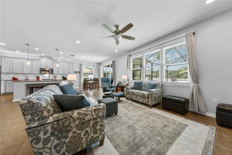 Casa en venta en Auburndale, Florida, 4 dormitorios, 213.4 m2 № 2347278 - foto 18