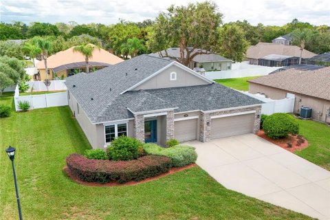 Casa en venta en Auburndale, Florida, 4 dormitorios, 213.4 m2 № 2347278 - foto 3