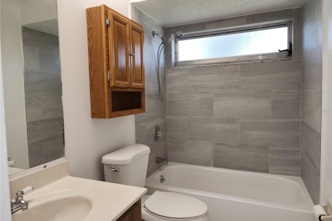 Casa en alquiler en Port Charlotte, Florida, 3 dormitorios, 161.84 m2 № 1883725 - foto 4