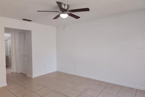 Casa en alquiler en Port Charlotte, Florida, 3 dormitorios, 161.84 m2 № 1883725 - foto 11