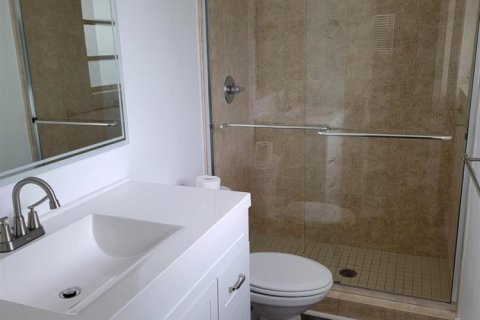 Condo in Hallandale Beach, Florida, 2 bedrooms  № 2083873 - photo 2