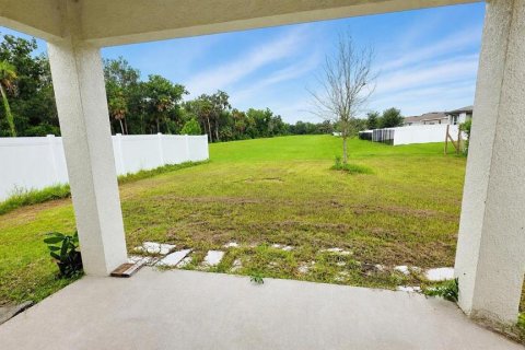 House in Leesburg, Florida 3 bedrooms, 124.67 sq.m. № 2197656 - photo 7