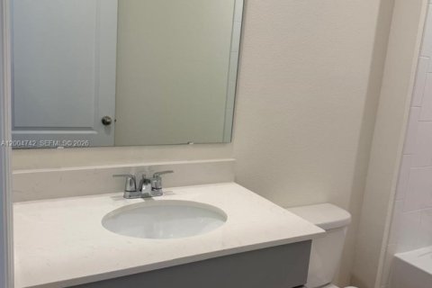 House in Saint Cloud, Florida 4 bedrooms № 2068756 - photo 19