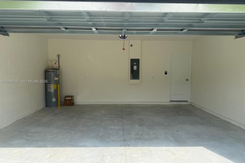 House in Saint Cloud, Florida 4 bedrooms № 2068756 - photo 26