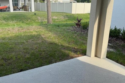 House in Saint Cloud, Florida 4 bedrooms № 2068756 - photo 23