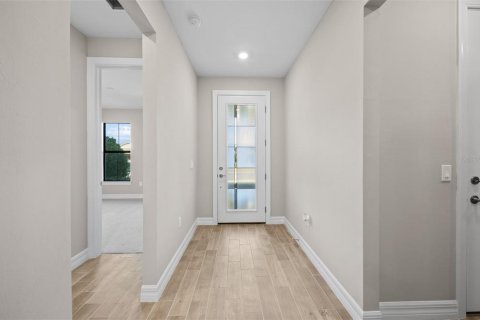 House in CEDAR GROVE AT THE WOODLANDS in North Port, Florida 4 bedrooms, 191.01 sq.m. № 2200605 - photo 5