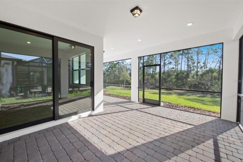 House in CEDAR GROVE AT THE WOODLANDS in North Port, Florida 4 bedrooms, 191.01 sq.m. № 2200605 - photo 30