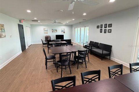 Condo in Port Charlotte, Florida, 1 bedroom  № 2219435 - photo 8