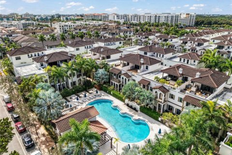 Townhouse in Doral, Florida 3 bedrooms, 173.26 sq.m. № 2025377 - photo 8