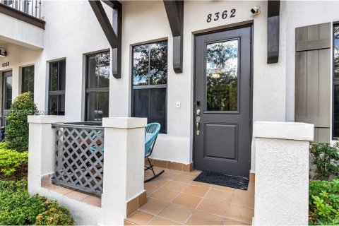 Townhouse in Doral, Florida 3 bedrooms, 173.26 sq.m. № 2025377 - photo 26