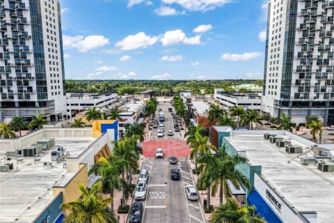 Townhouse in Doral, Florida 3 bedrooms, 173.26 sq.m. № 2025377 - photo 25
