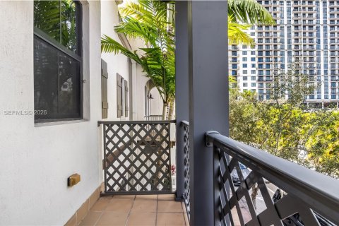 Townhouse in Doral, Florida 3 bedrooms, 173.26 sq.m. № 2025377 - photo 11