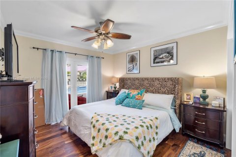 House in Palmetto Bay, Florida 5 bedrooms, 332.78 sq.m. № 2031387 - photo 20