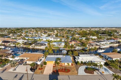 Casa en venta en Bradenton, Florida, 2 dormitorios, 156.08 m2 № 1521058 - foto 1