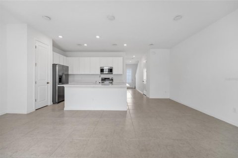 Touwnhouse à vendre à Davenport, Floride: 3 chambres, 150.69 m2 № 2236607 - photo 6