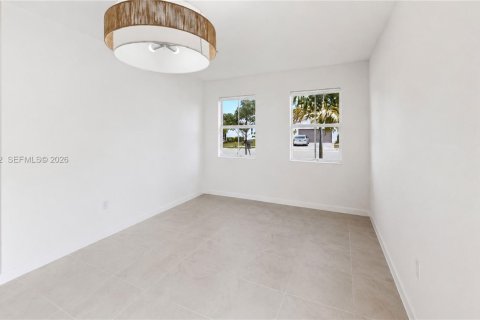 Villa ou maison à vendre à Homestead, Floride: 4 chambres, 274.34 m2 № 2275055 - photo 28