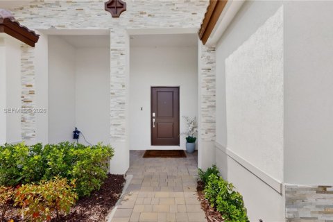 Villa ou maison à vendre à Homestead, Floride: 4 chambres, 274.34 m2 № 2275055 - photo 5