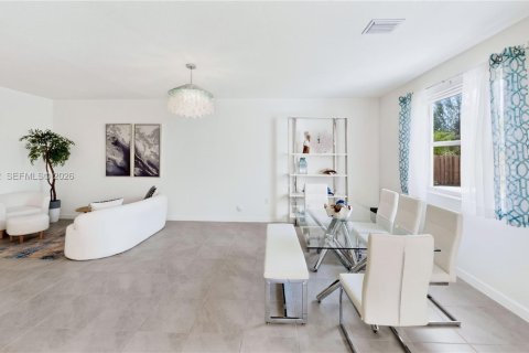 Villa ou maison à vendre à Homestead, Floride: 4 chambres, 274.34 m2 № 2275055 - photo 17