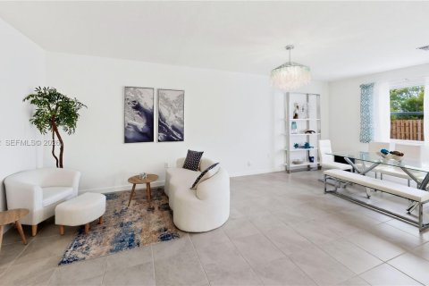 Villa ou maison à vendre à Homestead, Floride: 4 chambres, 274.34 m2 № 2275055 - photo 7