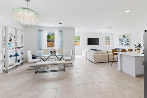 Villa ou maison à vendre à Homestead, Floride: 4 chambres, 274.34 m2 № 2275055 - photo 8