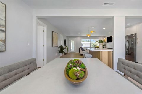 House in Bradenton, Florida 3 bedrooms, 135.27 sq.m. № 2226456 - photo 20