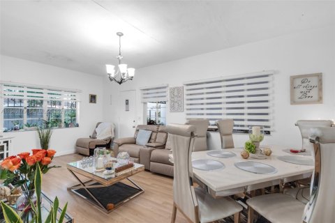 Купить виллу или дом в Майами, Флорида 4 спальни, 185.62м2, № 2005502 - фото 17